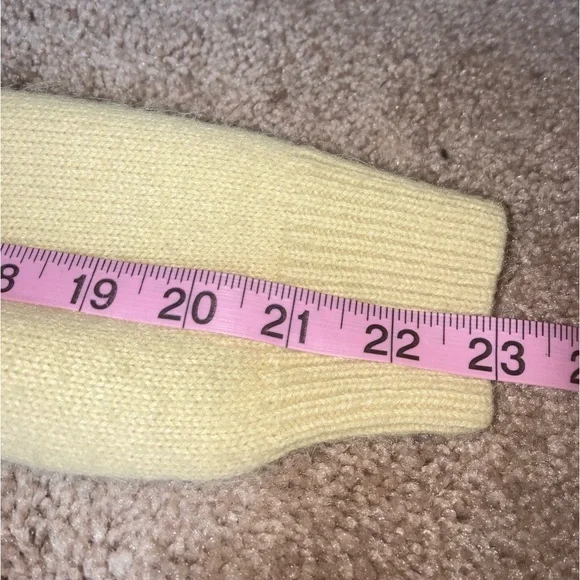 Vintage Floral Sweater - Picture 7 of 10